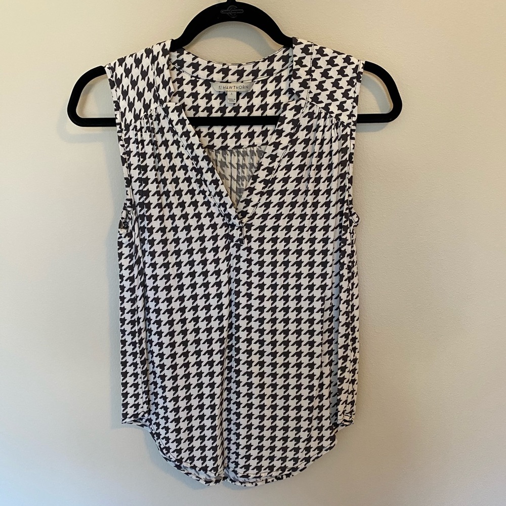 Stitch Fix 41 Hawthorn Black & White pattern